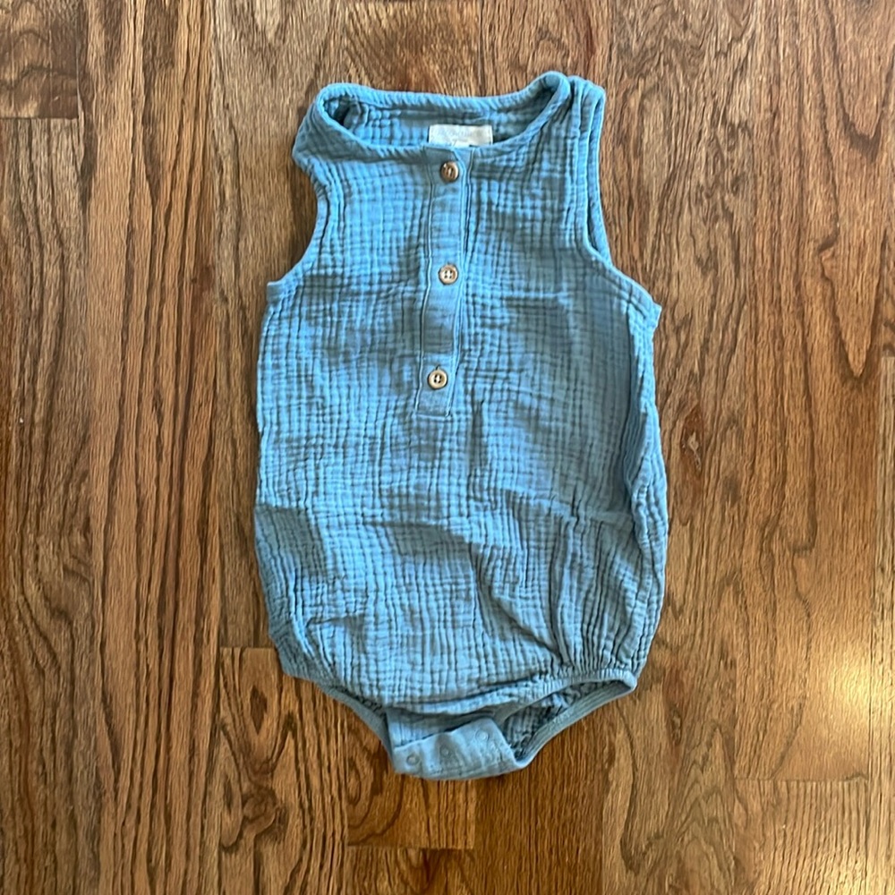 Grayson Collection Sleeveless Gauze Button Front Bubble Romper in 24M